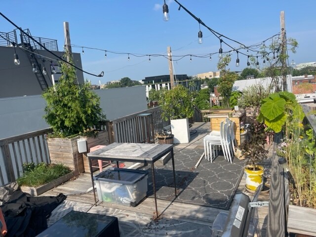 potential for roof deck - 1336 N Capitol St NW