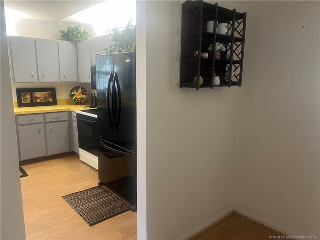 Building Photo - 1467 SE Andrews St