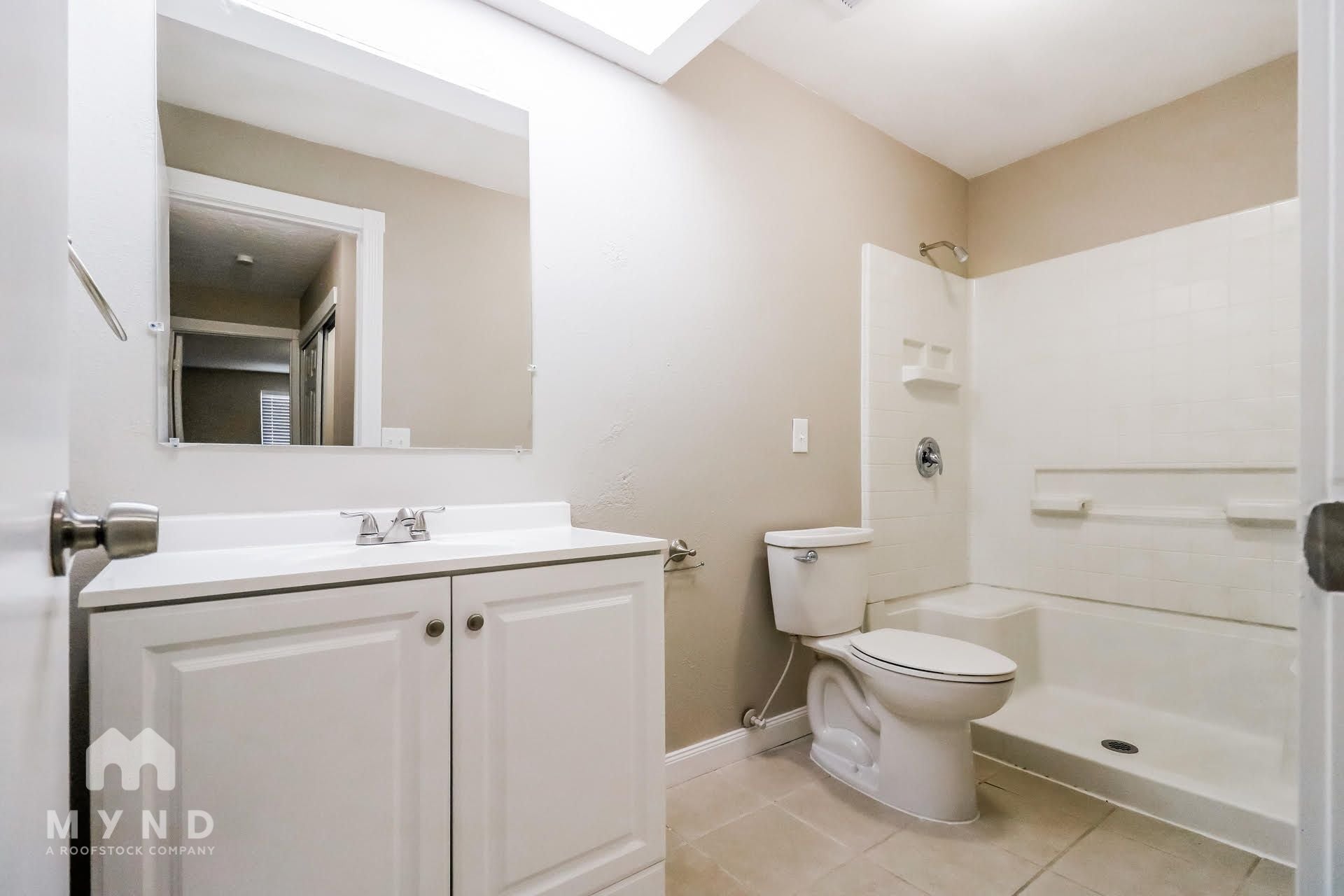 Building Photo - 5888 Cilma Dr