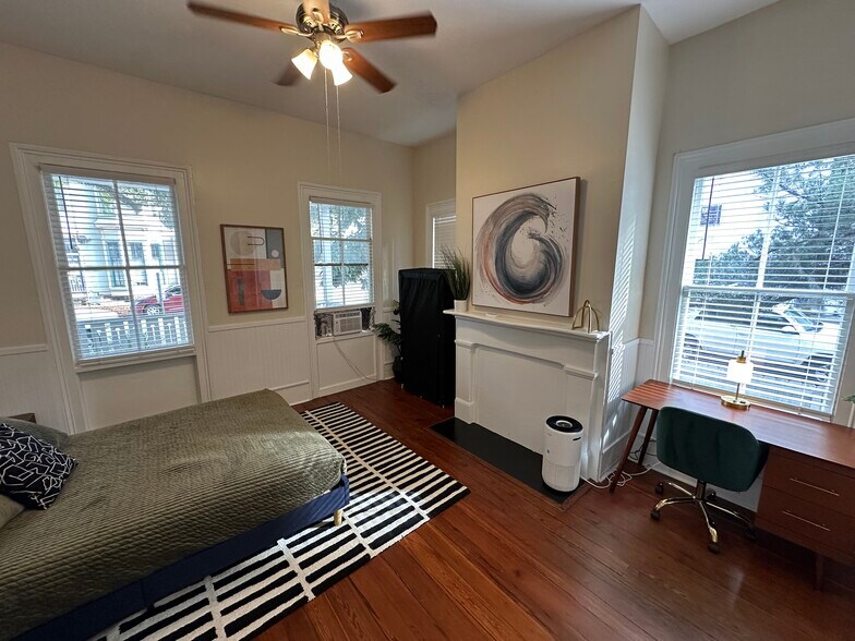 Building Photo - 303 W Park Ave