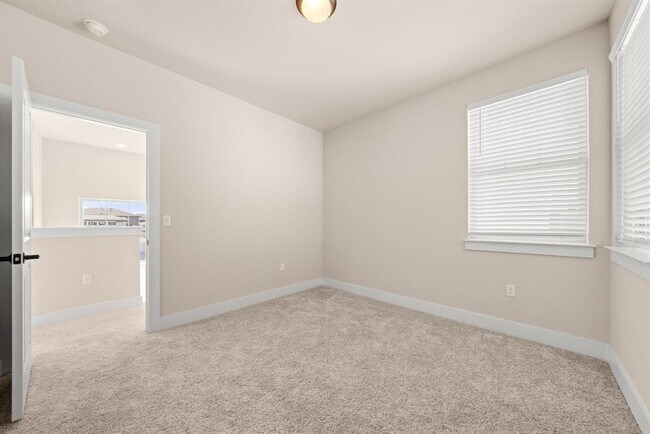 Building Photo - 8417 Laughlin Ln