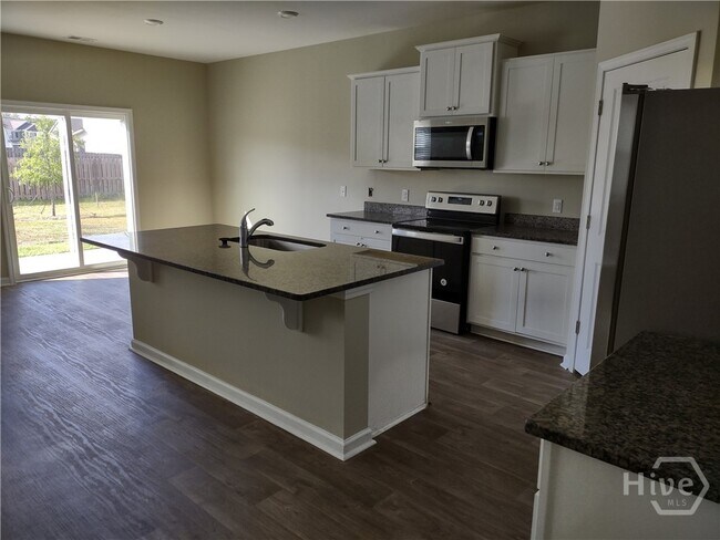 Building Photo - 378 Hogan Dr