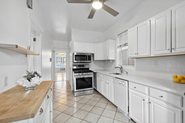 Building Photo - 114 Carlton Ave