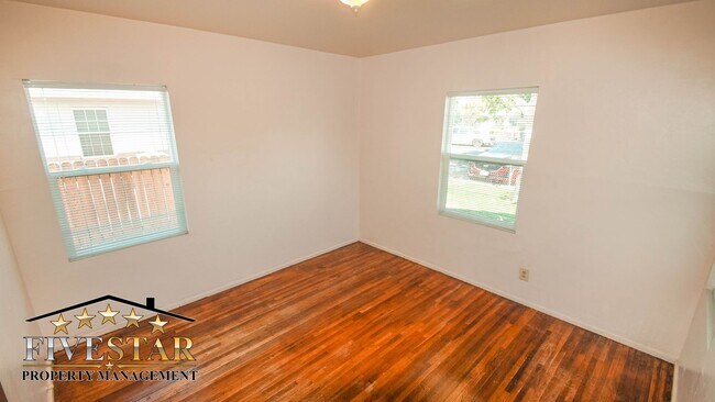 Building Photo - 209 Blomquist Dr