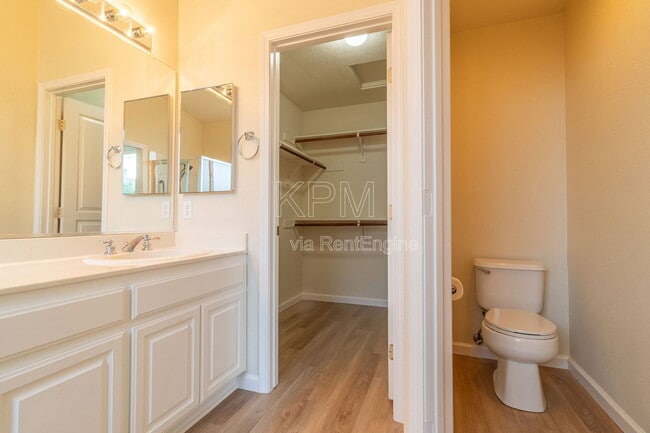 Building Photo - 2609 Magnolia Ct