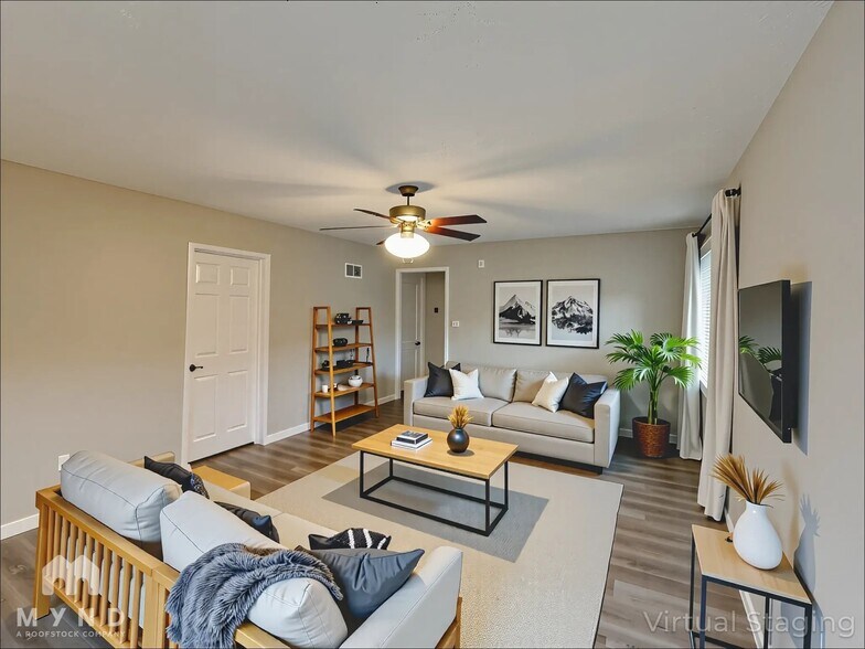 Building Photo - 3821 Rex Cir