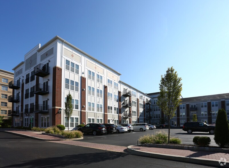 100 Park at Wyomissing Square 100 N Park Rd Reading PA 19610