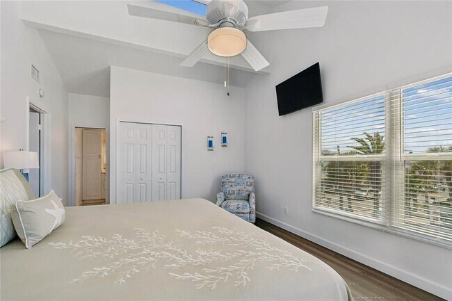 Building Photo - 8432 W Gulf Blvd