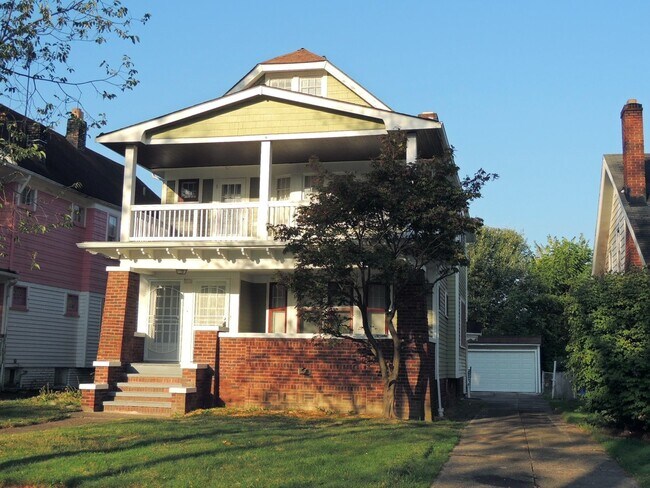 Building Photo - 3690 Hildana Rd