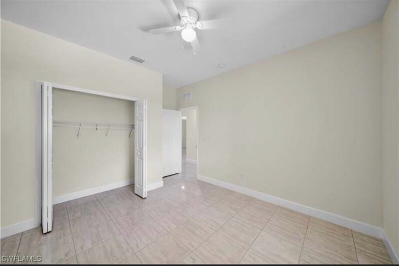 Building Photo - 2118 Zaharihas Dr