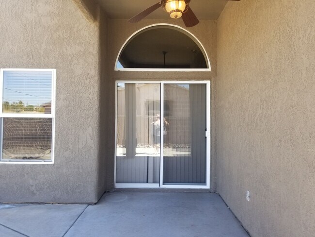 Building Photo - 1336 Vaquero Dr