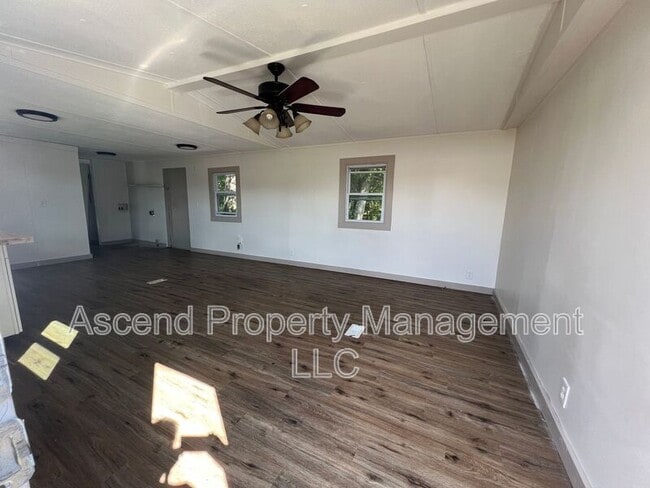 Building Photo - 65 El Fredda Ln