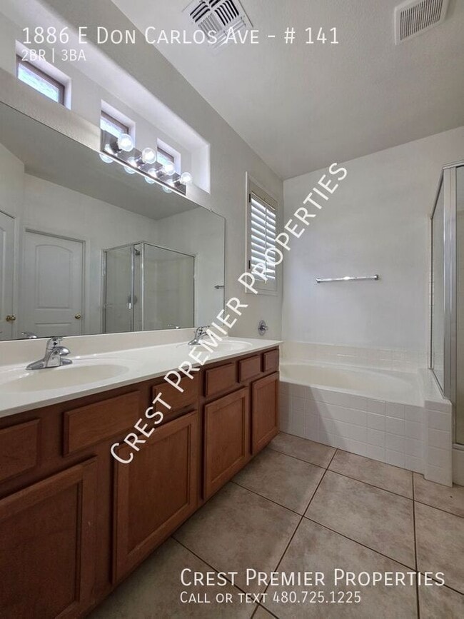 Building Photo - 1886 E Don Carlos