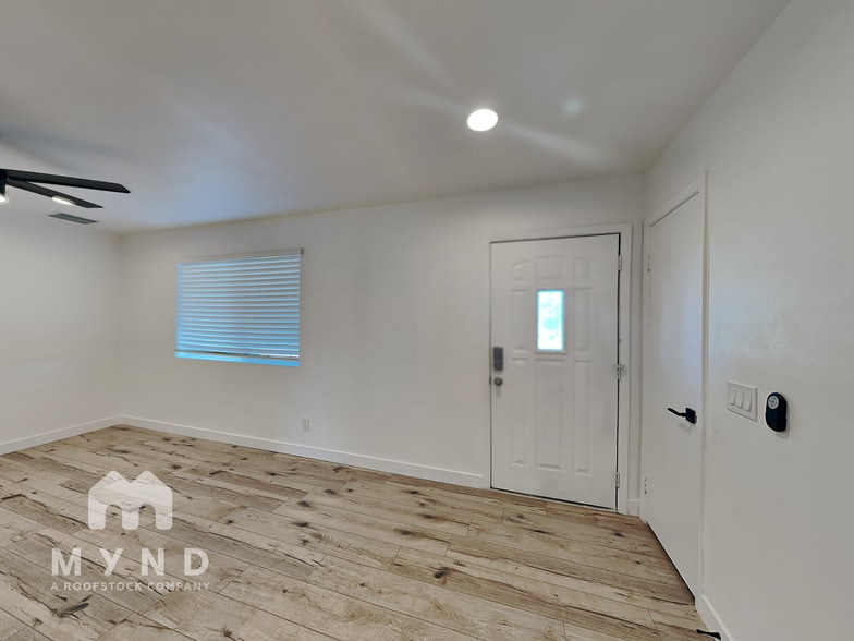 Building Photo - 3601 W Villa Rita Dr