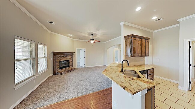 Building Photo - 15304 Blue Jay Dr