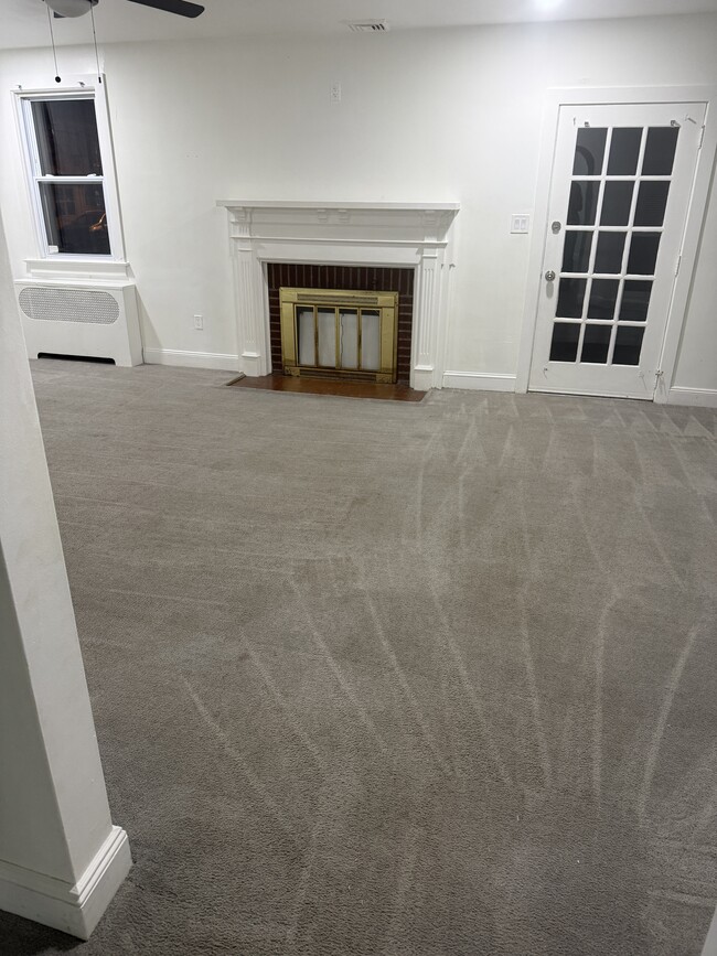 Building Photo - 245 Hayes St