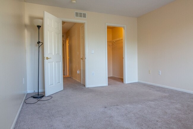 Building Photo - 5036 Ivyvine Blvd