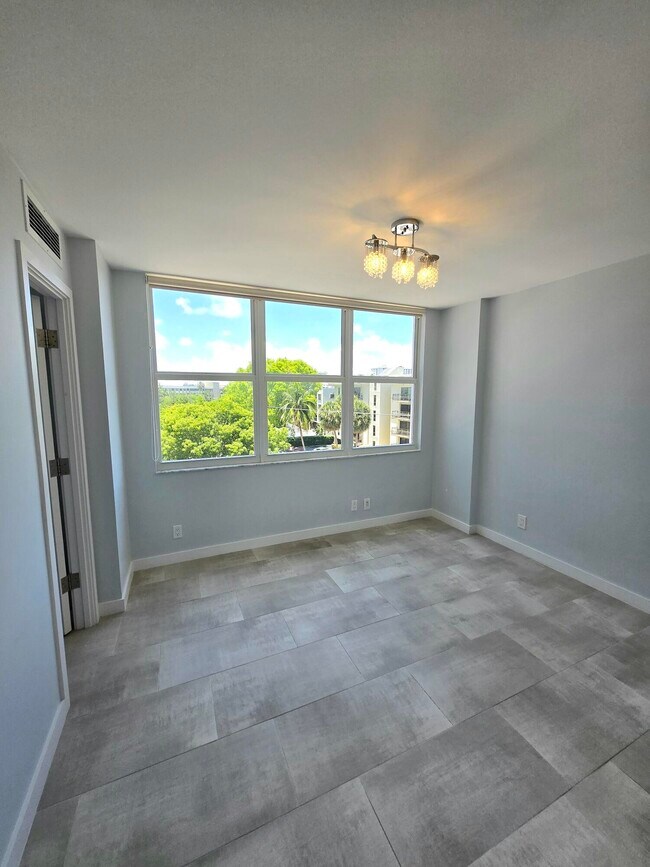 Building Photo - 137 Golden Isles Dr