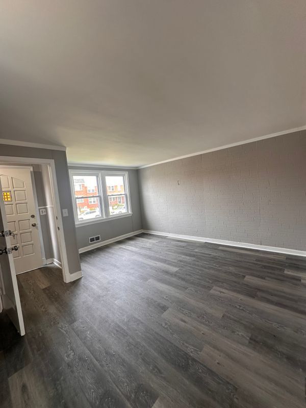 Building Photo - 3725-FLOOR-3725-FLOO1 BONVIEW Ave