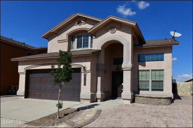 Building Photo - 3257 Sunset Point Dr