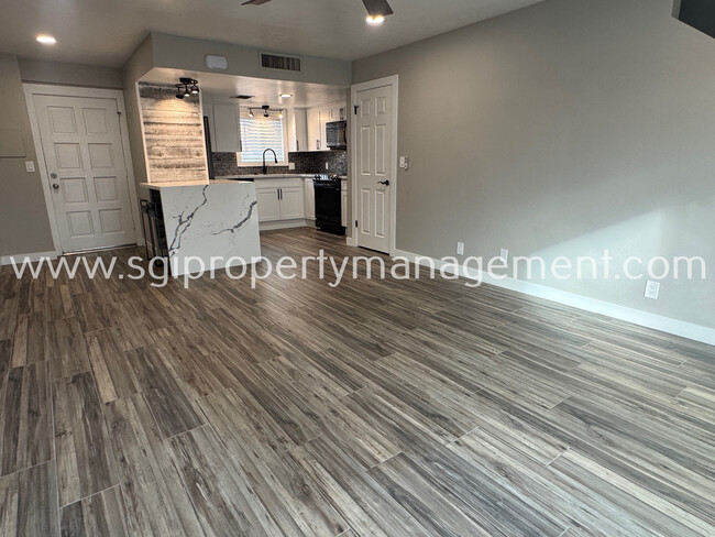 Building Photo - 2415 N 71st St