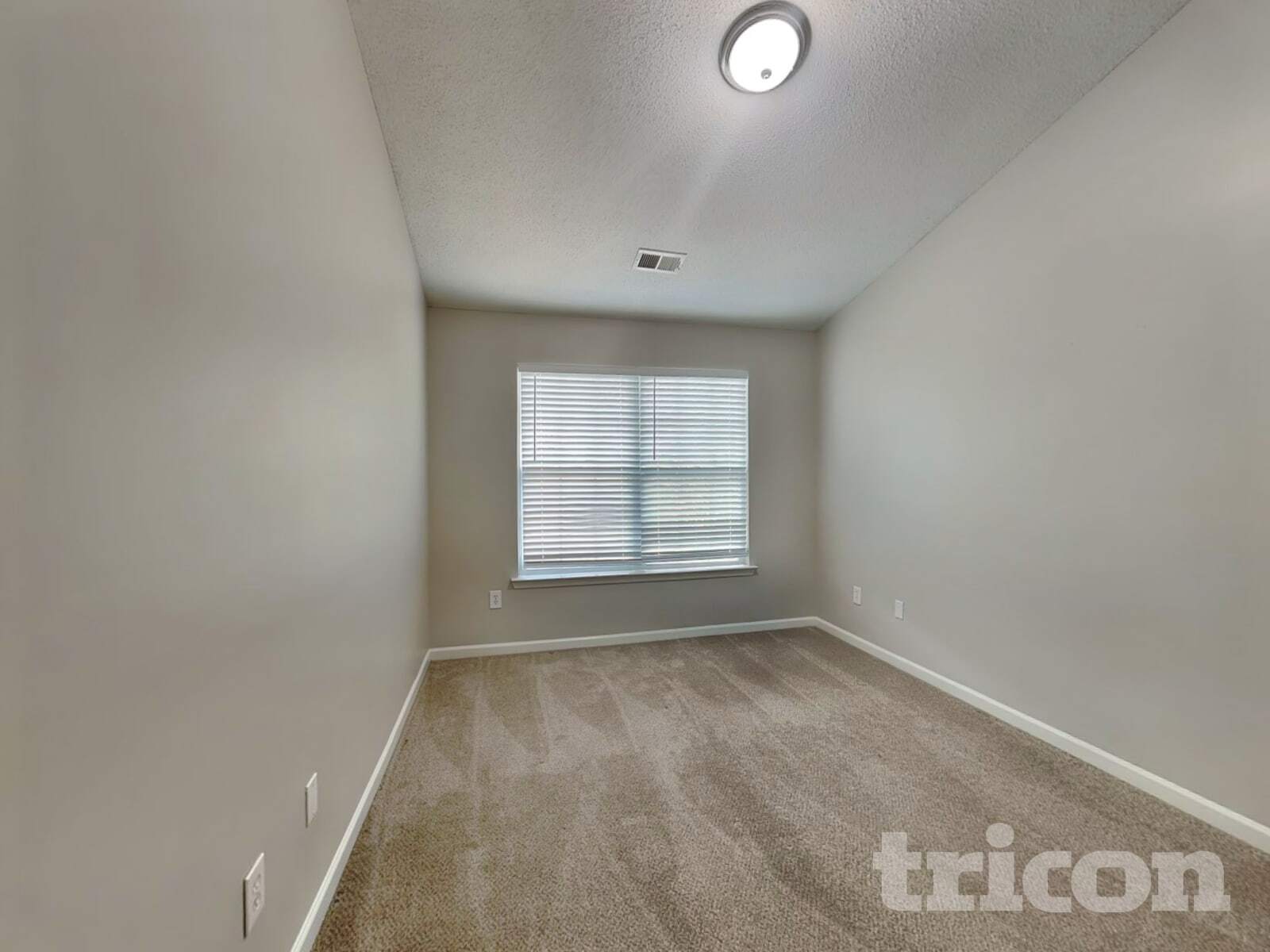 Building Photo - 205 Lossie Ln