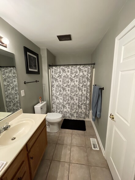 Building Photo - 3100 Beargrass Run Ct