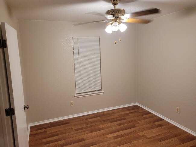 bedroom - 3620 Crosscut Loop