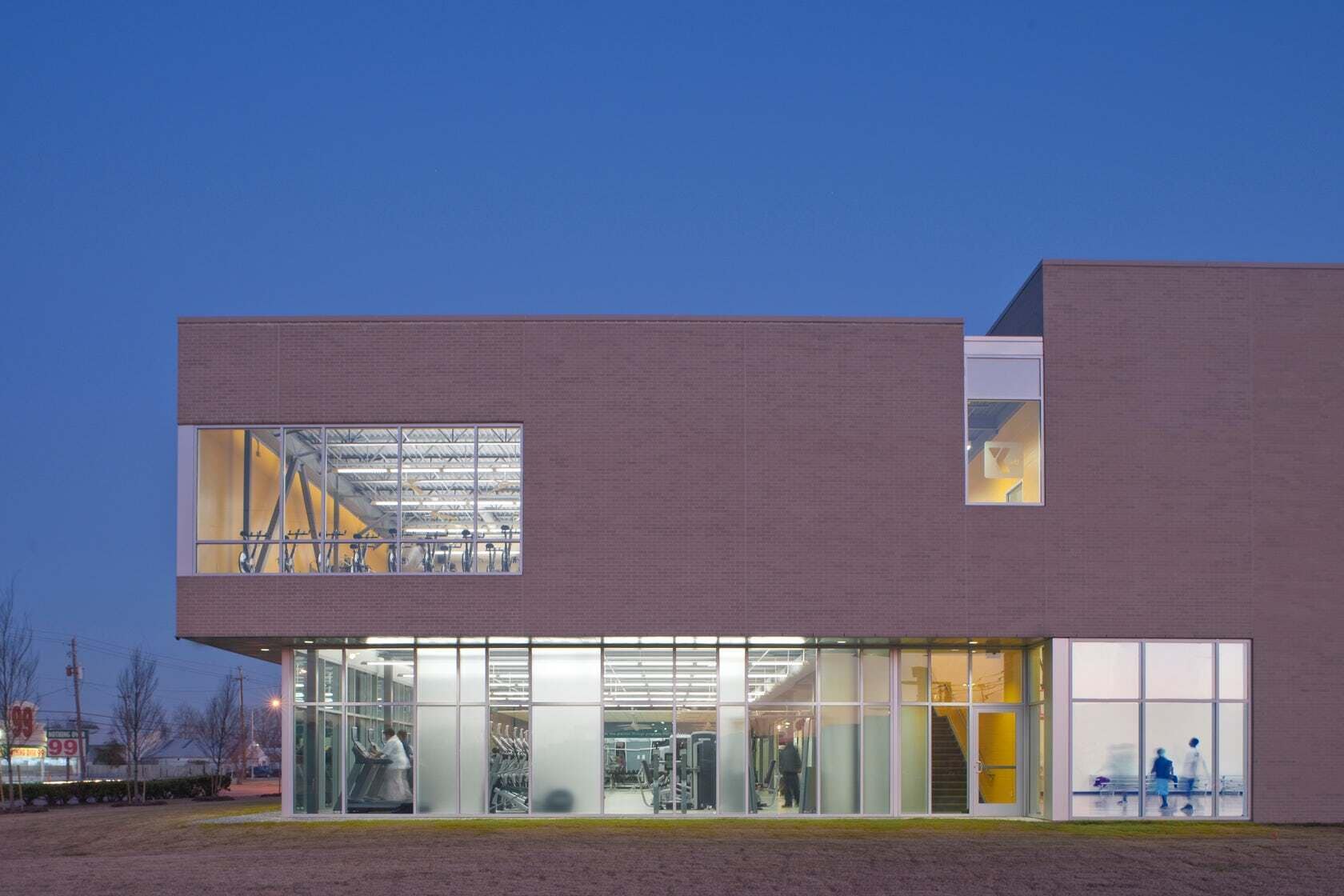 Brand new Houston Texans YMCA, 2 block away on Griggs. - 5235 Kingsbury St