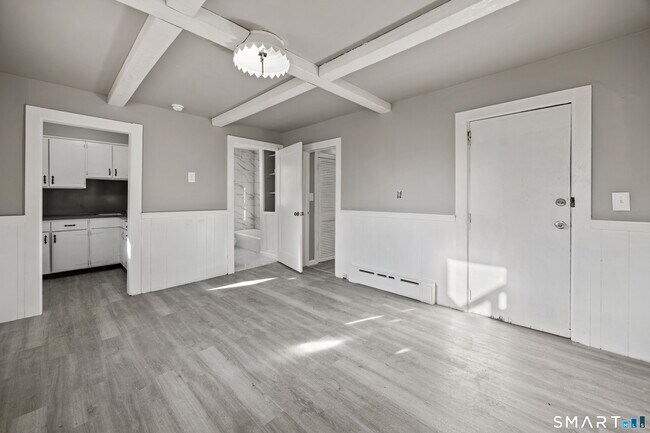 Building Photo - 153 Funston Ave