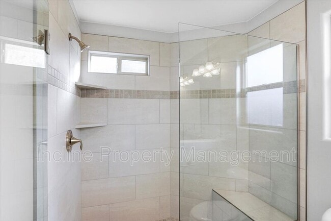Building Photo - 2261 Tonaquint Dr