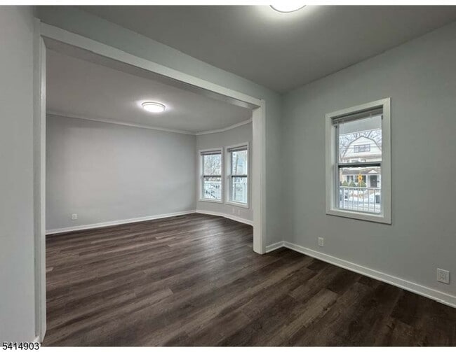 Building Photo - 139 Claremont Ave