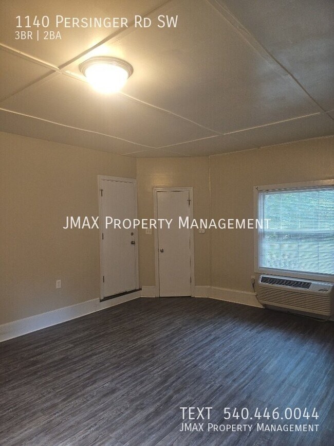 Building Photo - 1140 Persinger Rd SW