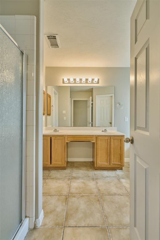Building Photo - 3733 Breckenridge Dr