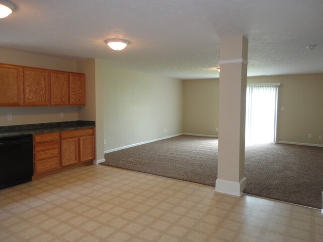 Building Photo - 1046 Swinton Way