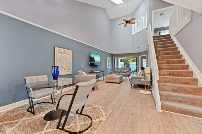 Building Photo - 507 Sea Oats Dr