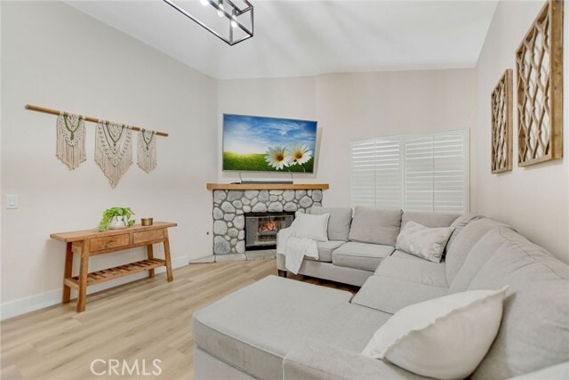 Building Photo - 3501 N Tamarind Ave