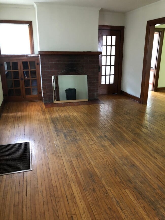 Building Photo - 610 S Henderson St