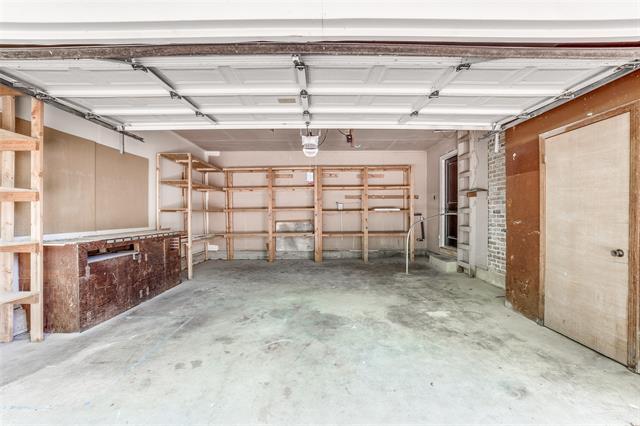 Building Photo - 2314 Springhill Dr