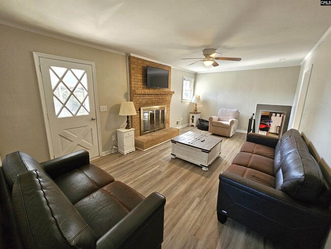 Building Photo - 251 Micala Dr