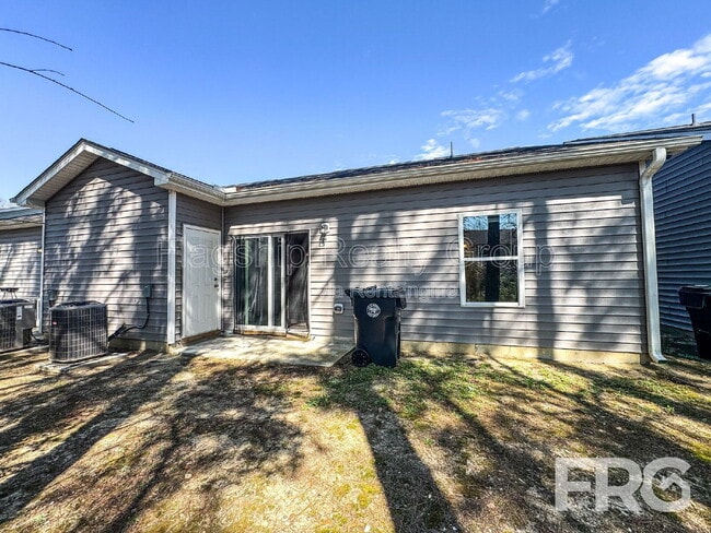 Building Photo - 1503 S Taylor St