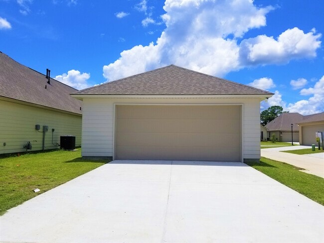 Building Photo - 7635 Antebellum Ave