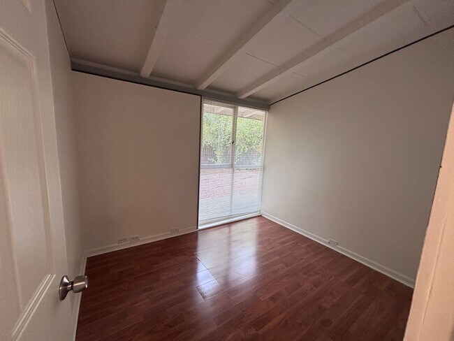 Building Photo - CUPERTINO-charming Eichler house for rent in the heart of Cupertino