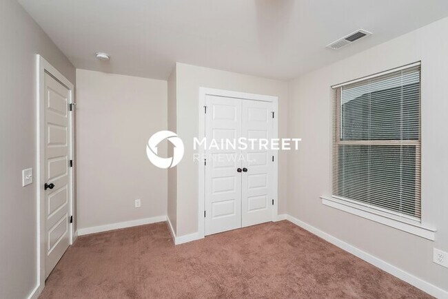 Building Photo - 3 Bedroom Pet-Friendly Home in Odenville, ...