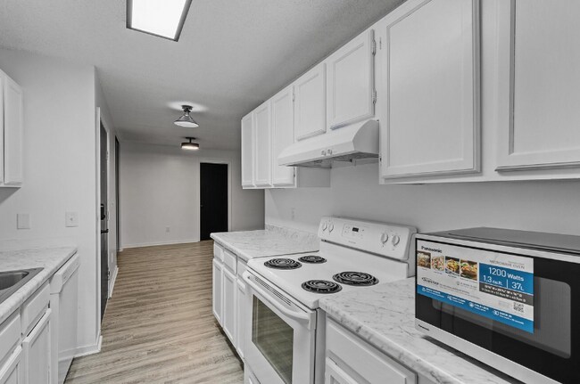 Building Photo - 2930 Blaisdell Ave