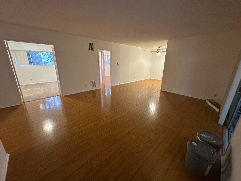 Building Photo - 1906 Pelham Ave