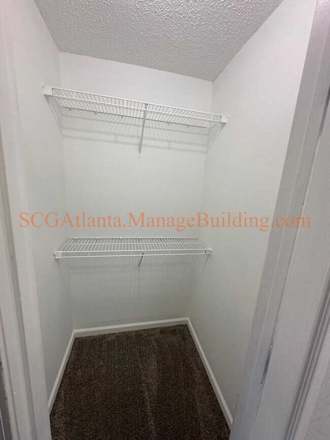 Building Photo - 100 Corn Crib Ct