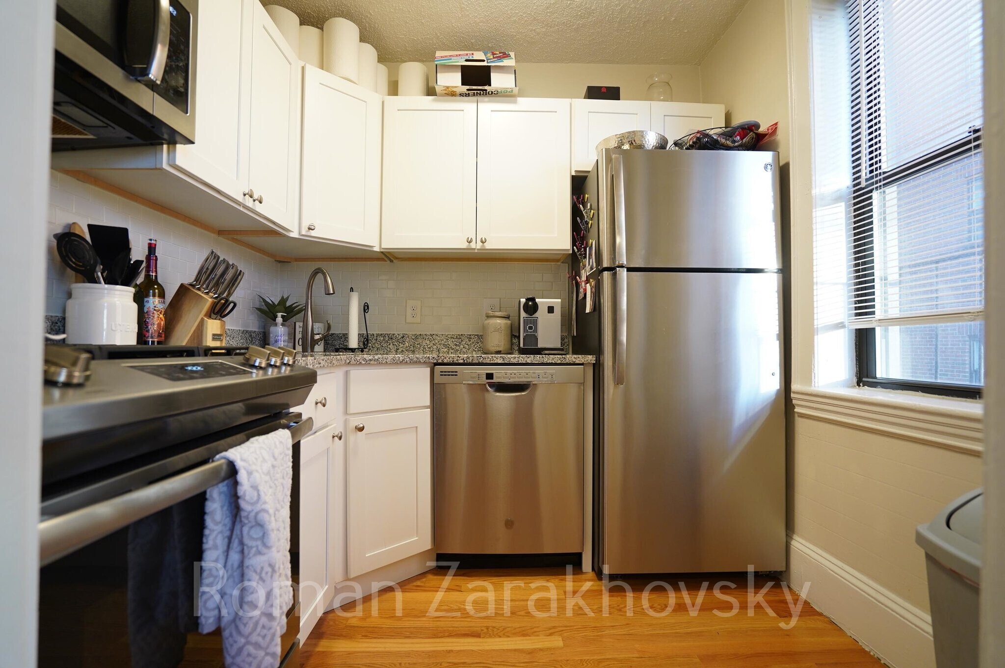 Building Photo - 431 Broadway