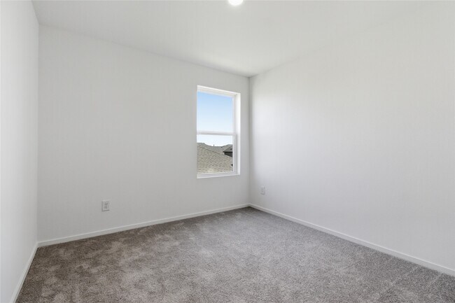 Building Photo - 28731 Bottom Grass Trl