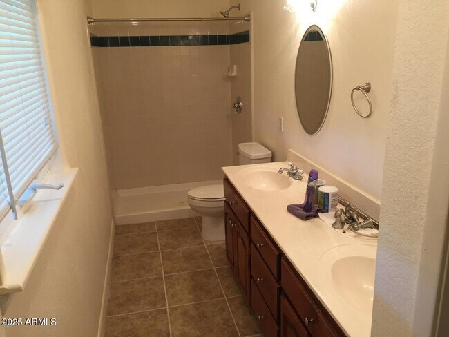 Building Photo - 12138 E Oriole Way